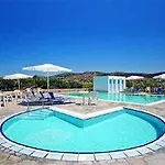Smaragdi 2* Finikas (Syros)