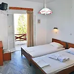 Smaragdi Finikas (Syros)