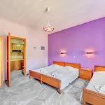 Smaragdi 2* Finikas (Syros)