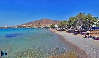 Smaragdi 2* Finikas (Syros)