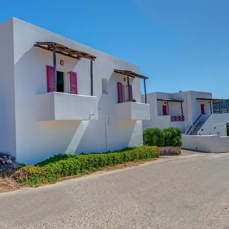 Smaragdi Aparthotel Finikas (Syros)