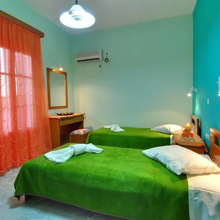 Smaragdi Aparthotel 2*