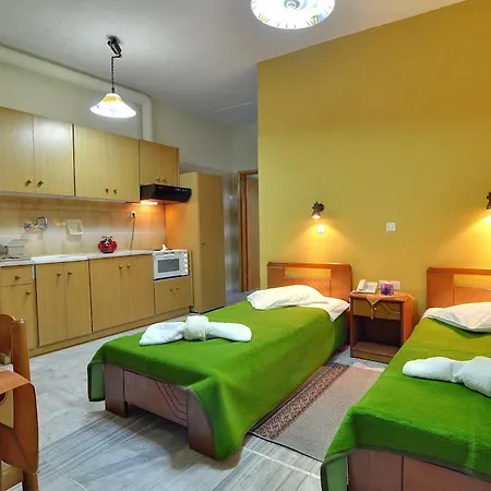 Smaragdi Finikas (Syros)